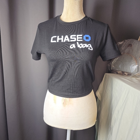 unbranded Tops - “Chase a Bag” Crop Tee – Novelty Graphic Humor Money Tee Womens M Black
